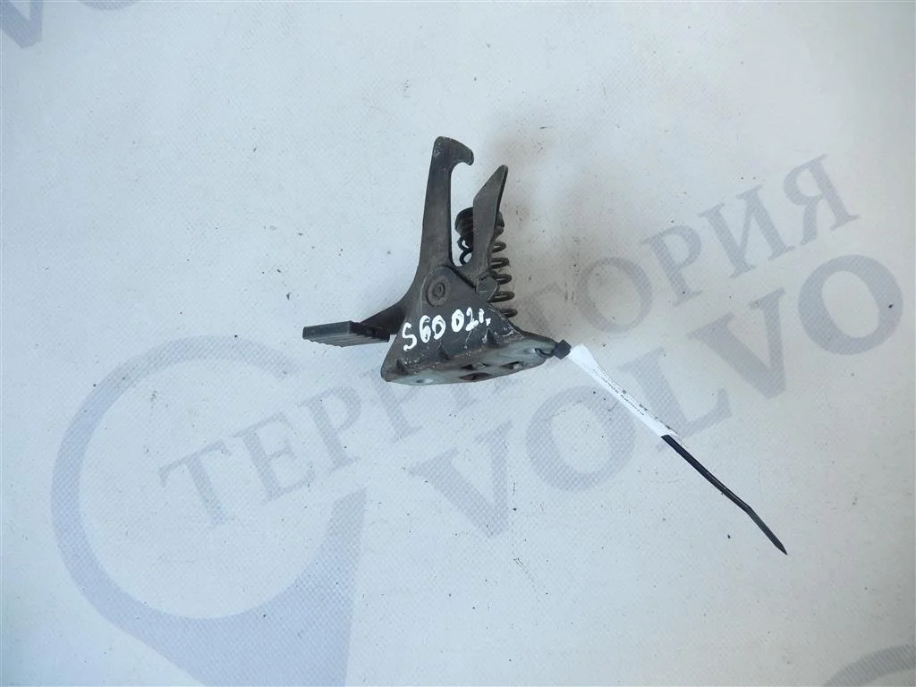 Крючок капота VOLVO S60 2004-2009
