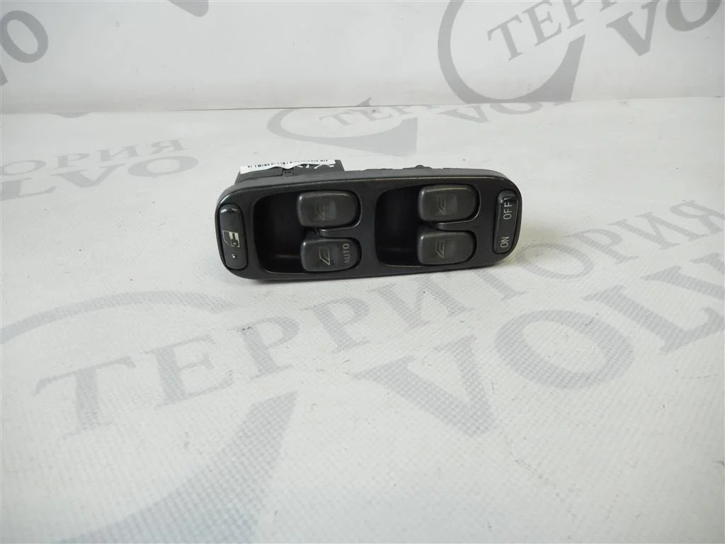 Блок кнопок стеклоподъемника VOLVO S70 1997-2000