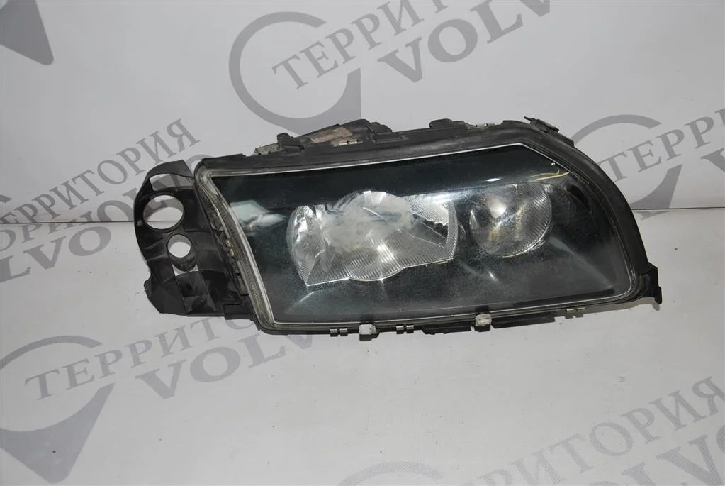 Фара правая ксенон VOLVO S80 2003-2006