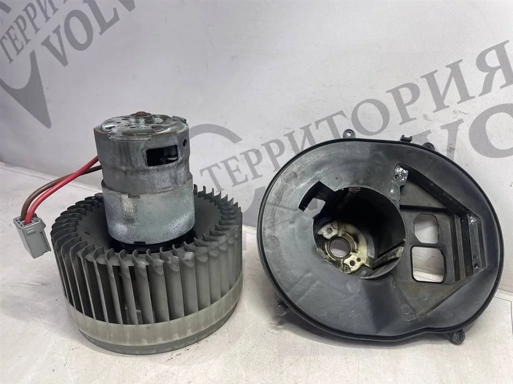 Моторчик печки VOLVO XC90 2006-2014