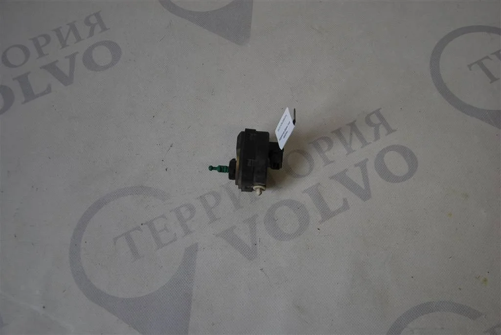 Корректор фары под галоген VOLVO XC90 2006-2014