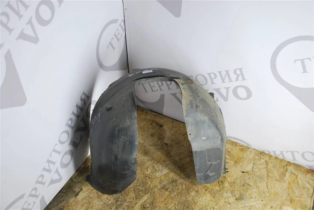 Подкрылок передний левый VOLVO S40 2004-2012