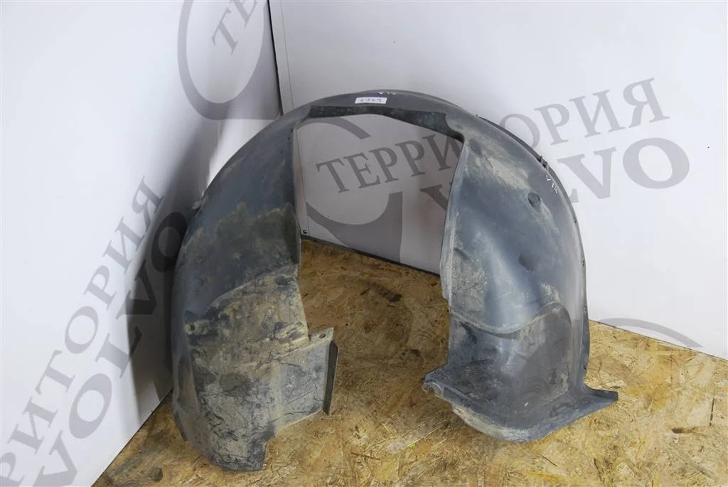 Подкрылок передний правый VOLVO S60 2000-2004