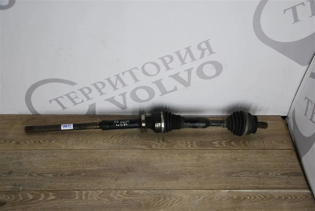 Приводной вал правый VOLVO XC90 2006-2014