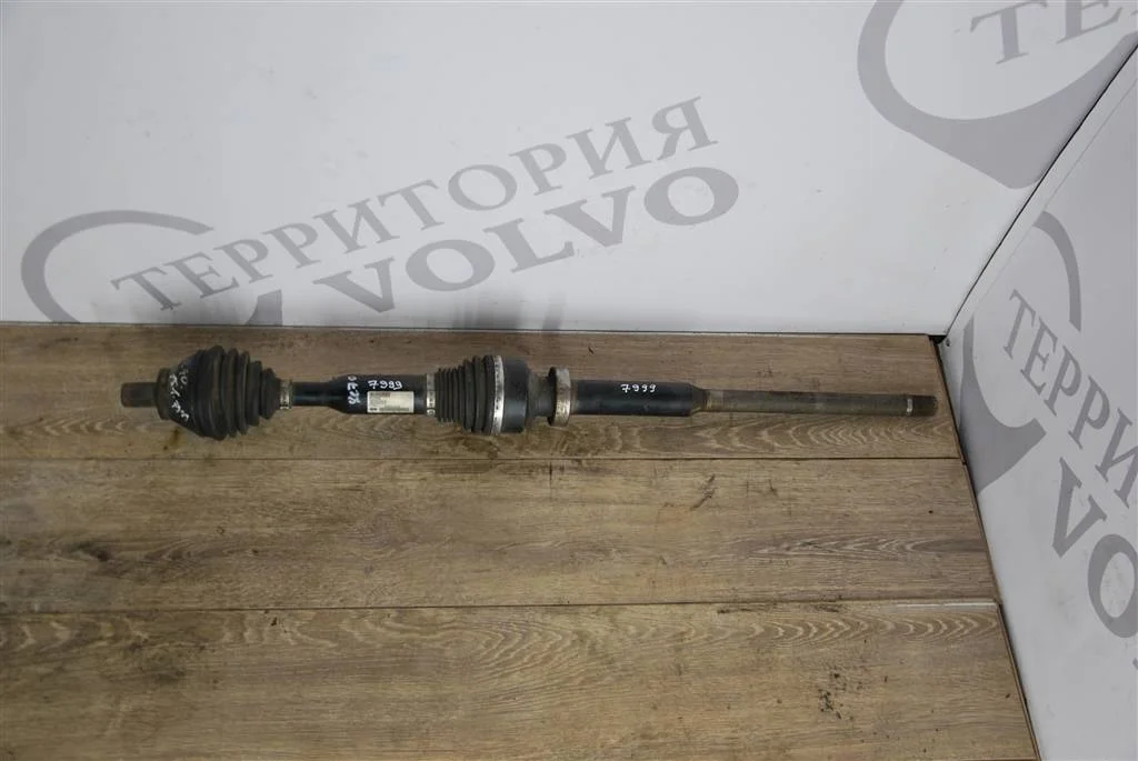 Приводной вал правый VOLVO XC70 2008-2013