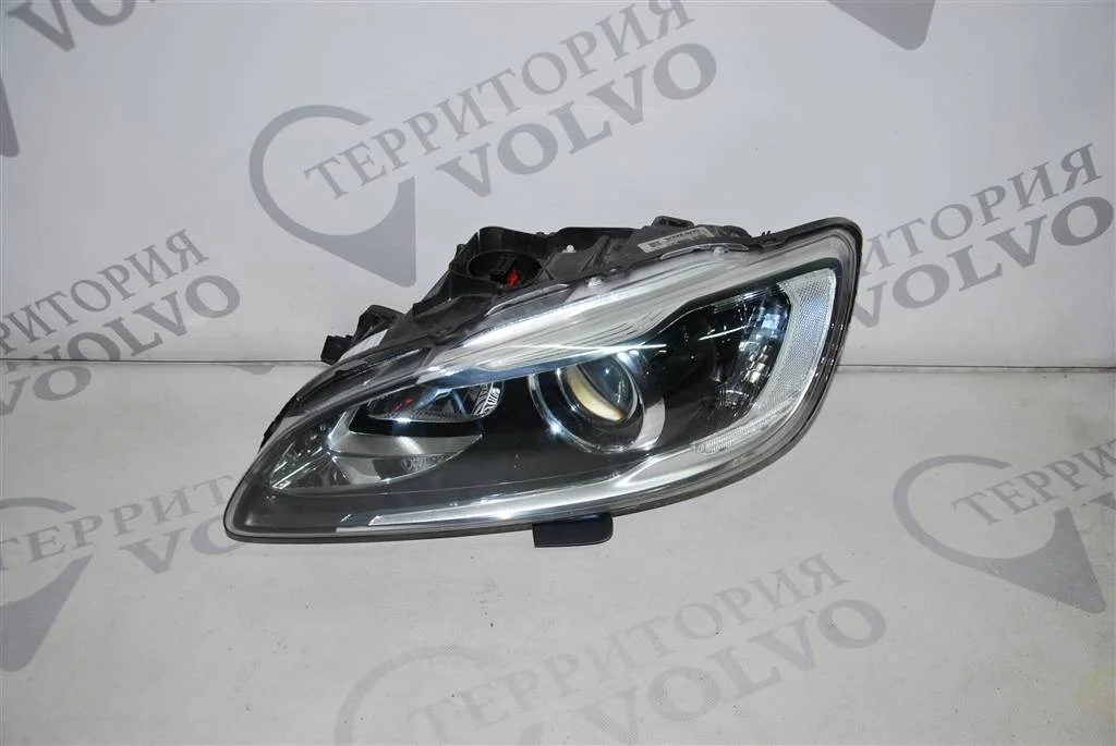 Фара левая адаптив VOLVO S60 2013-2018