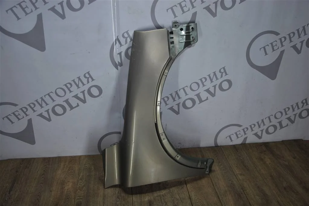Крыло переднее правое VOLVO XC90 2003-2014