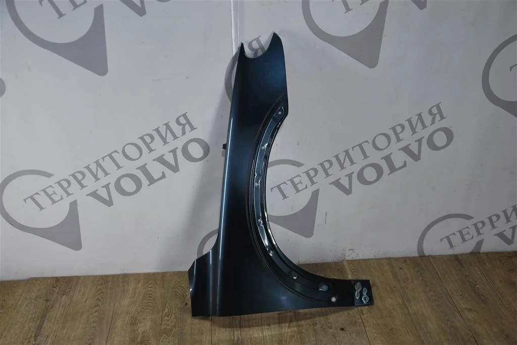 Крыло переднее правое VOLVO XC70 2008-2013