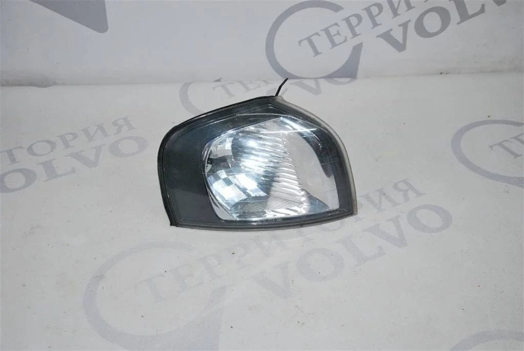 Поворотник правый галоген VOLVO S80 1999-2003