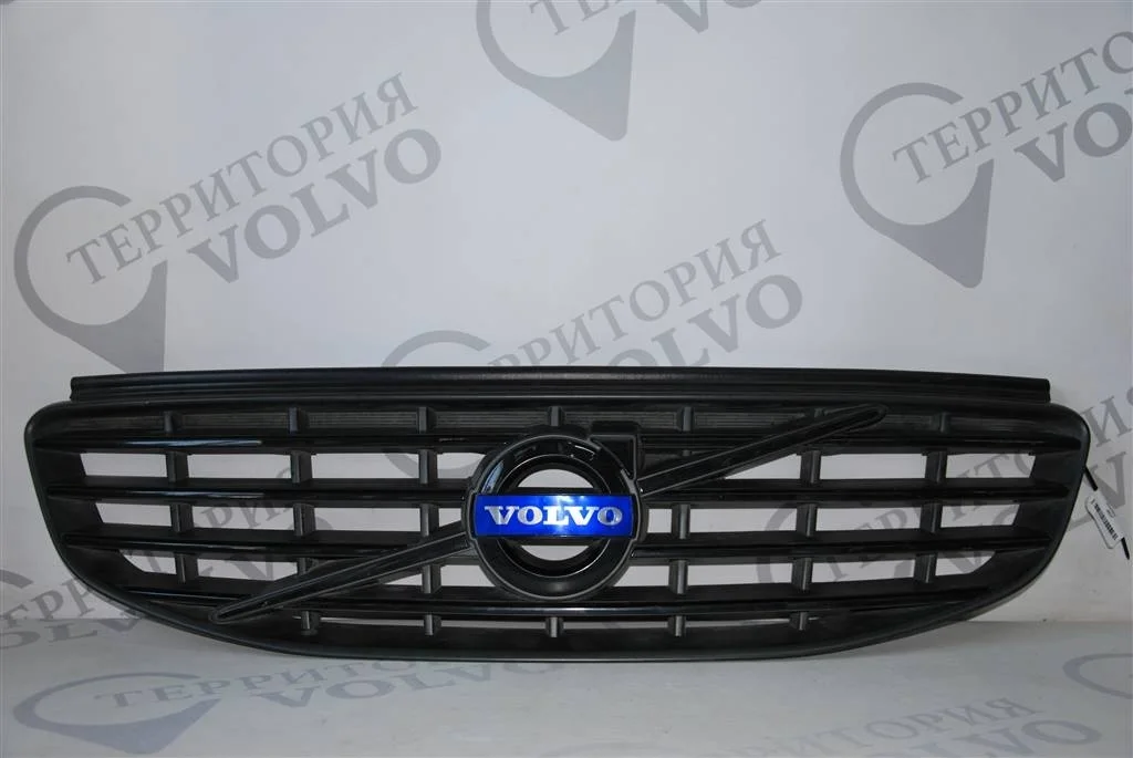 Решетка радиатора VOLVO XC60 2013-2017