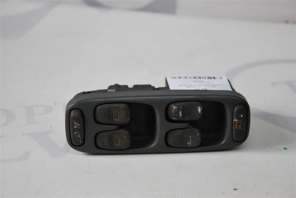 Блок кнопок стеклоподъемника VOLVO V70 1997-2000