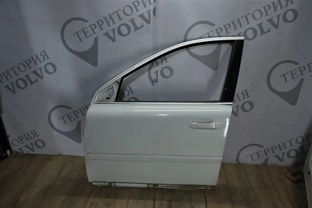 Дверь передняя левая VOLVO XC90 2003-2014