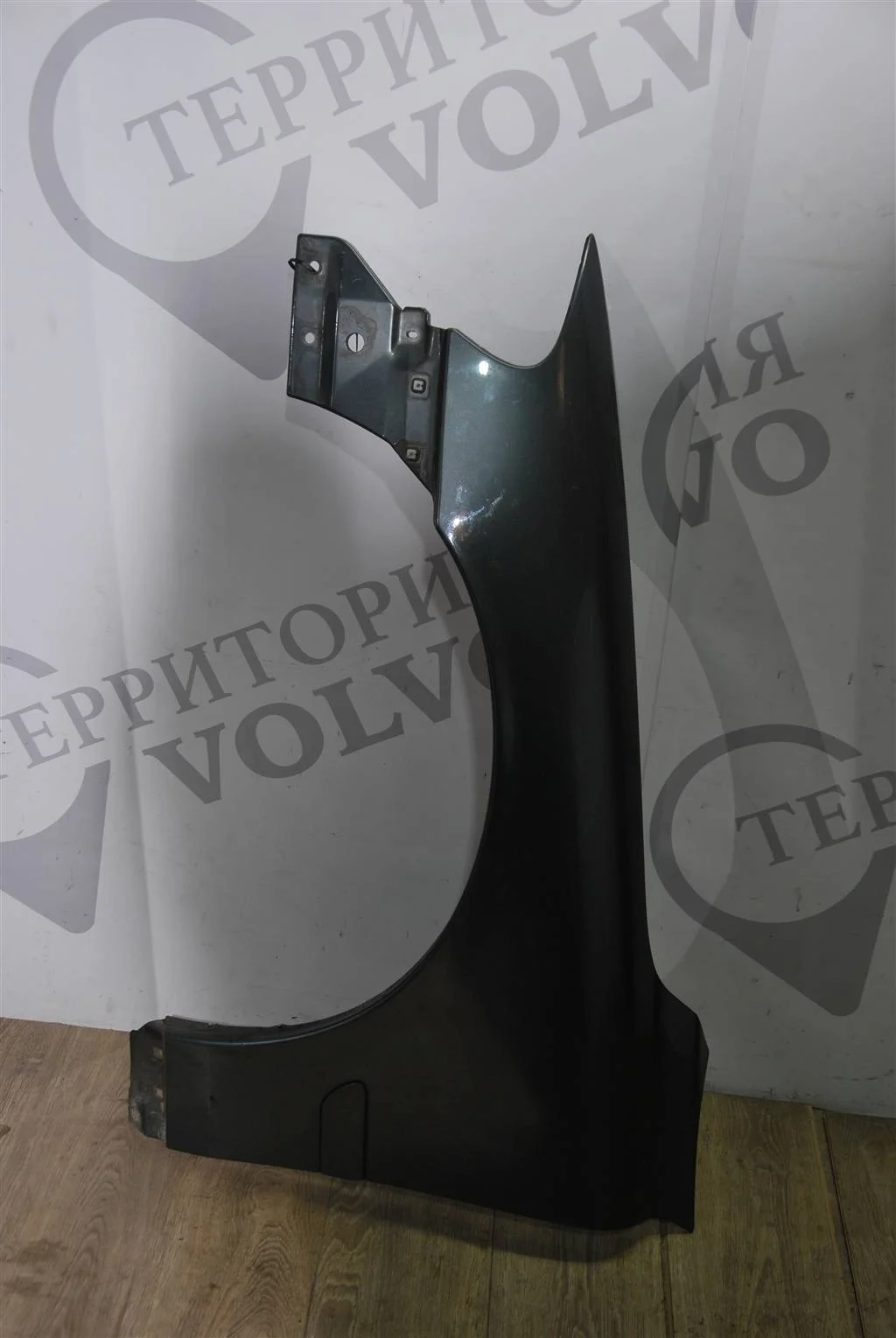 Крыло переднее левое VOLVO S60 2000-2009