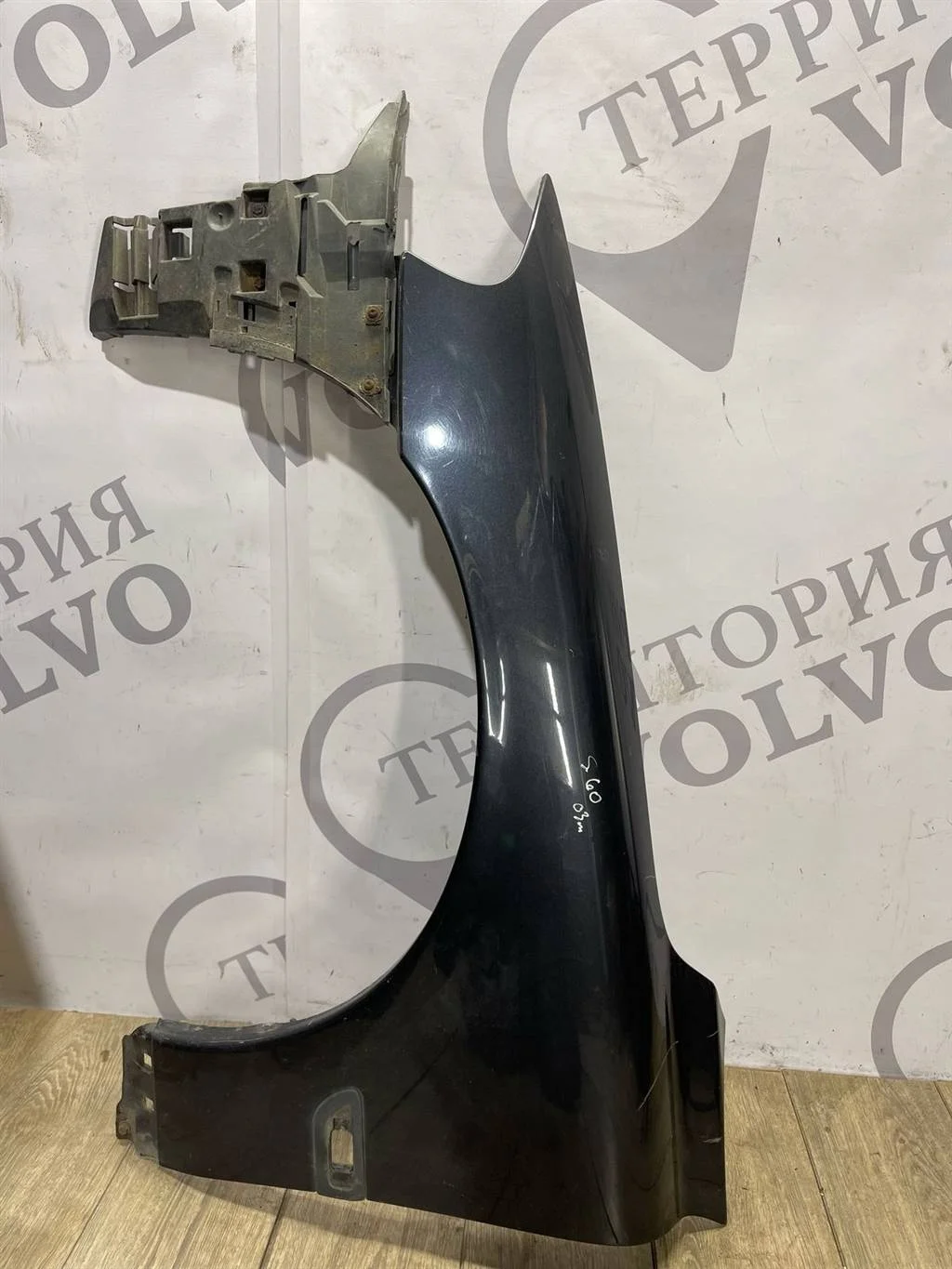 Крыло переднее левое VOLVO S60 2000-2009