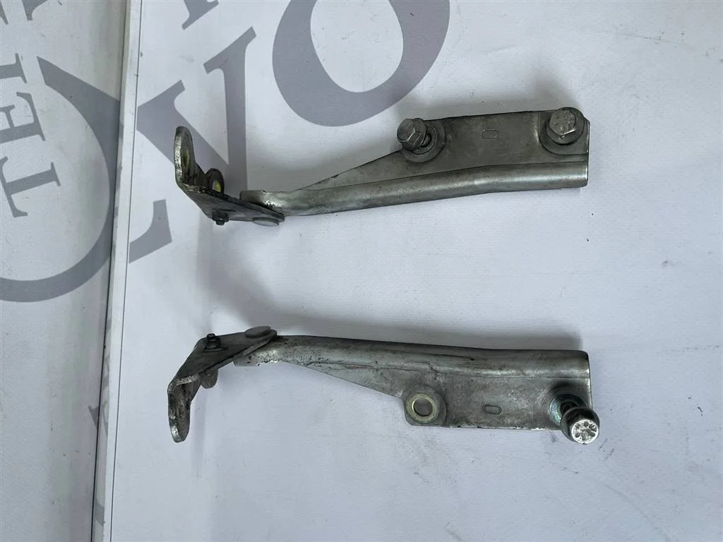Петля капота VOLVO S40 1999-2004