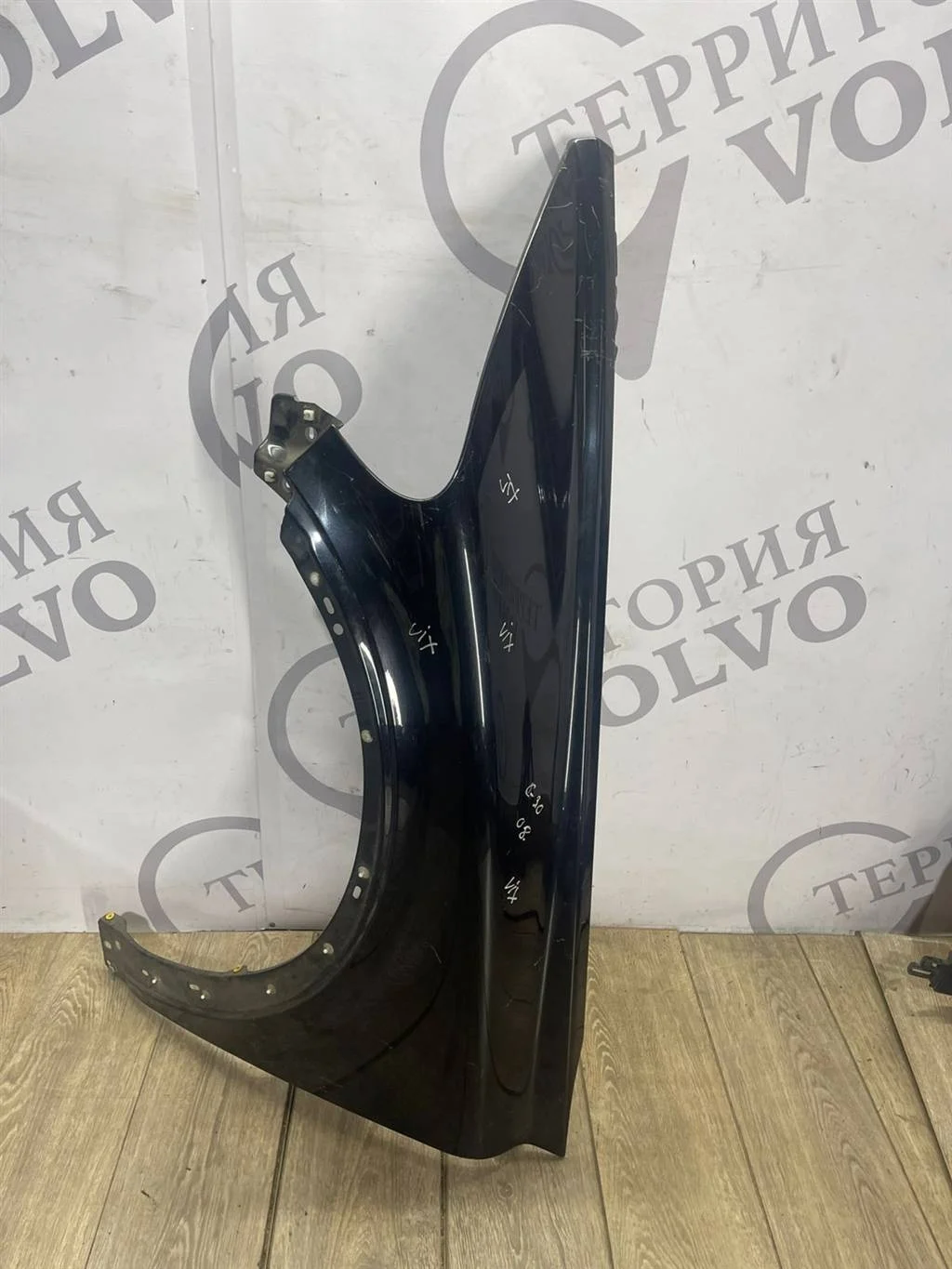 Крыло переднее левое VOLVO C30 2006-2010