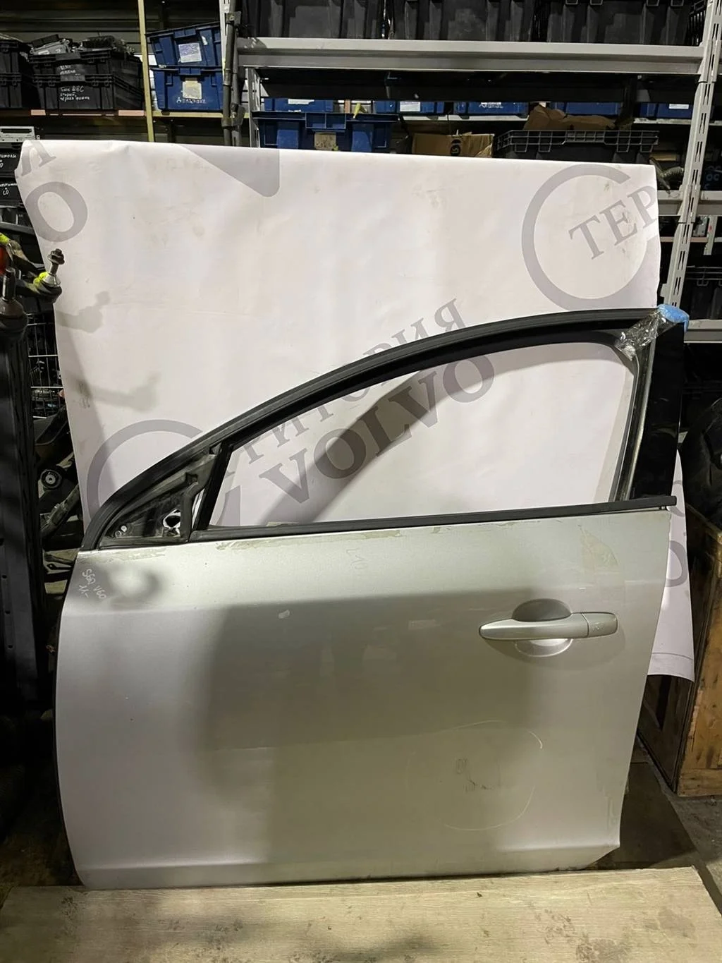 Дверь передняя левая VOLVO S60 2010-2013