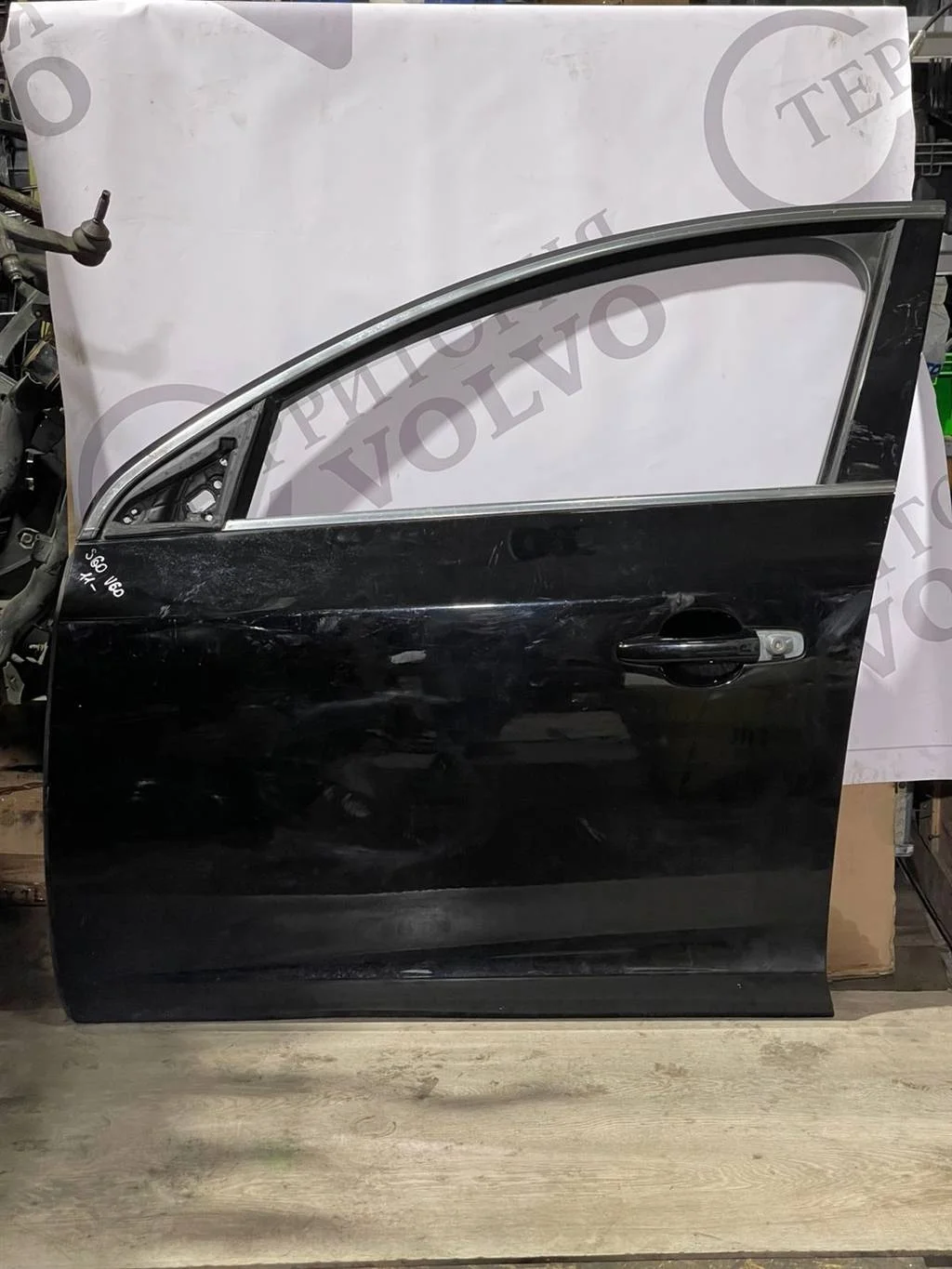 Дверь передняя левая VOLVO S60 2010-2013