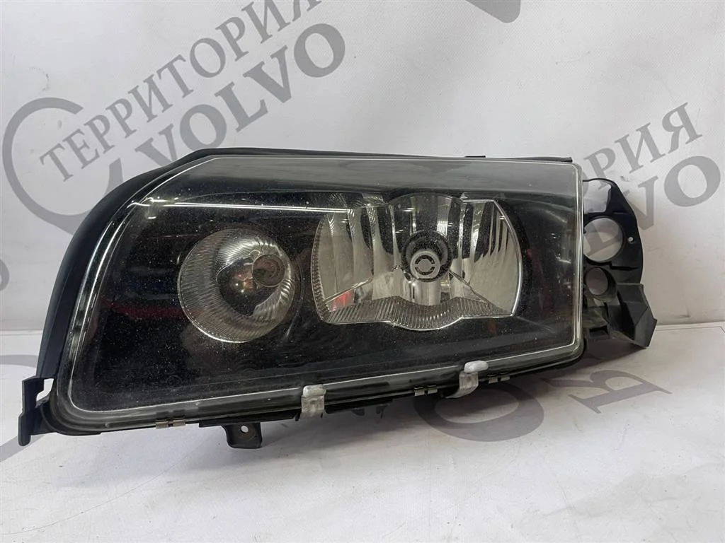 Фара левая ксенон VOLVO S80 2003-2006