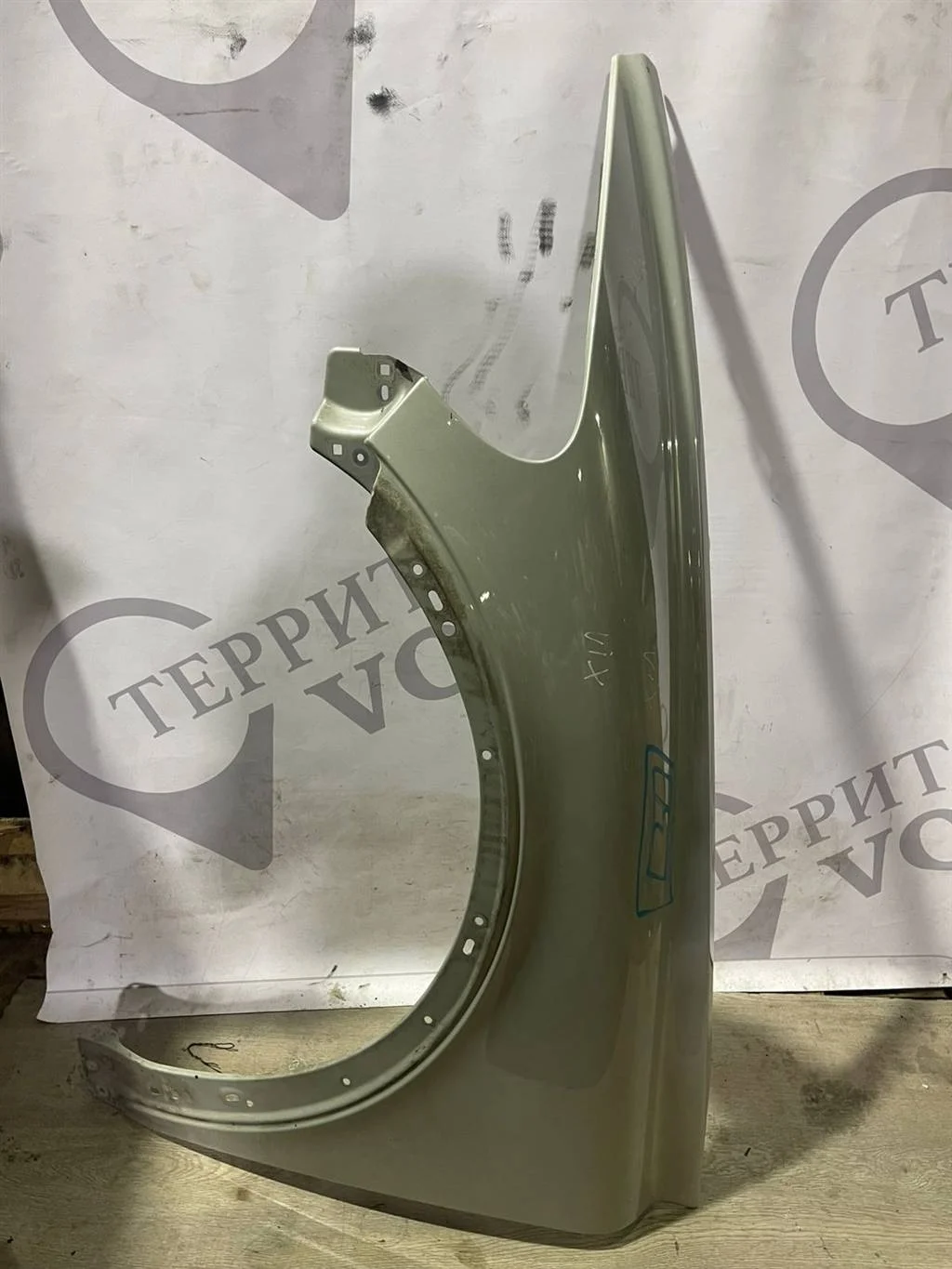 Крыло переднее левое VOLVO C30 2006-2010