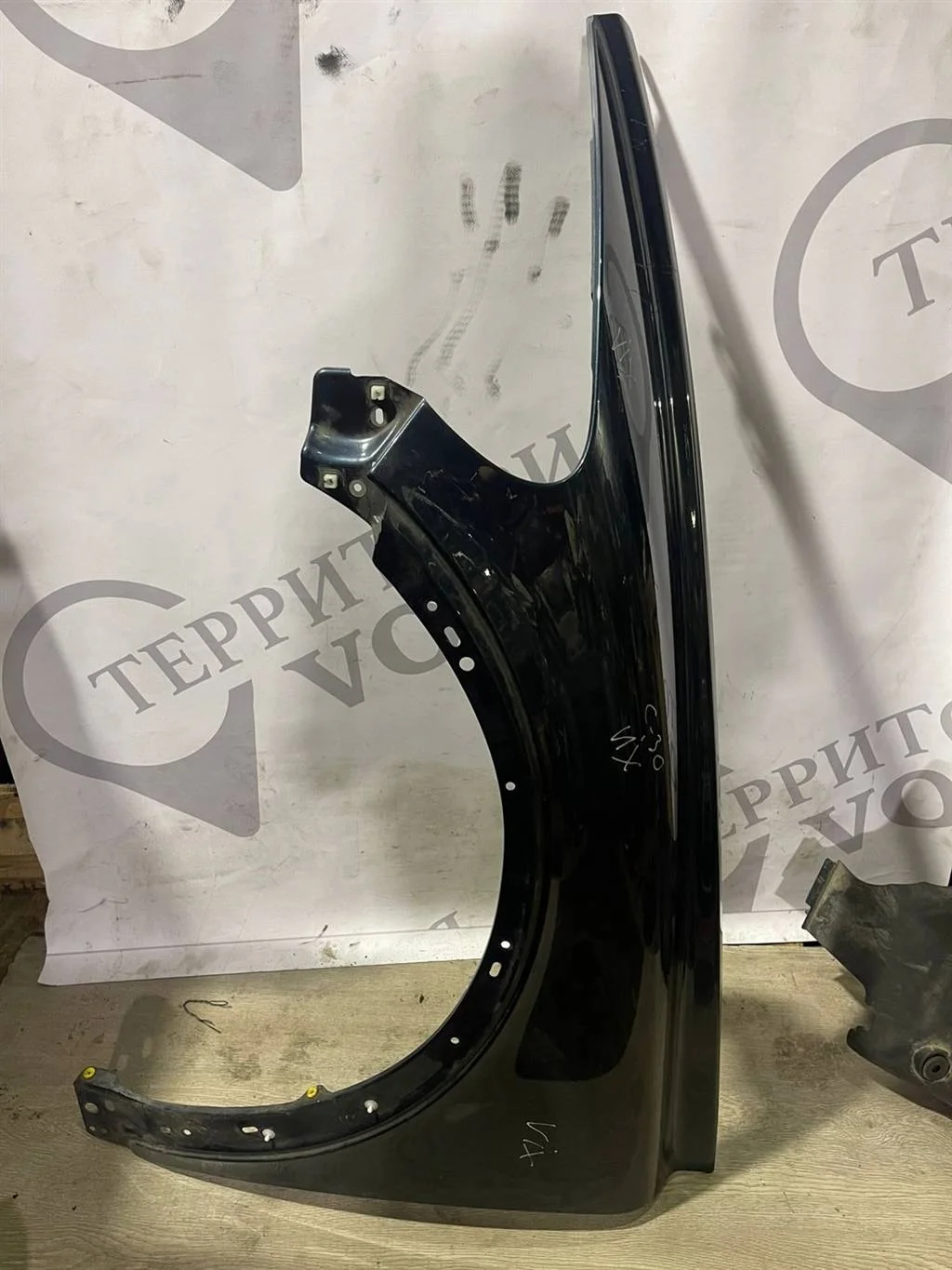 Крыло переднее левое VOLVO C30 2006-2010