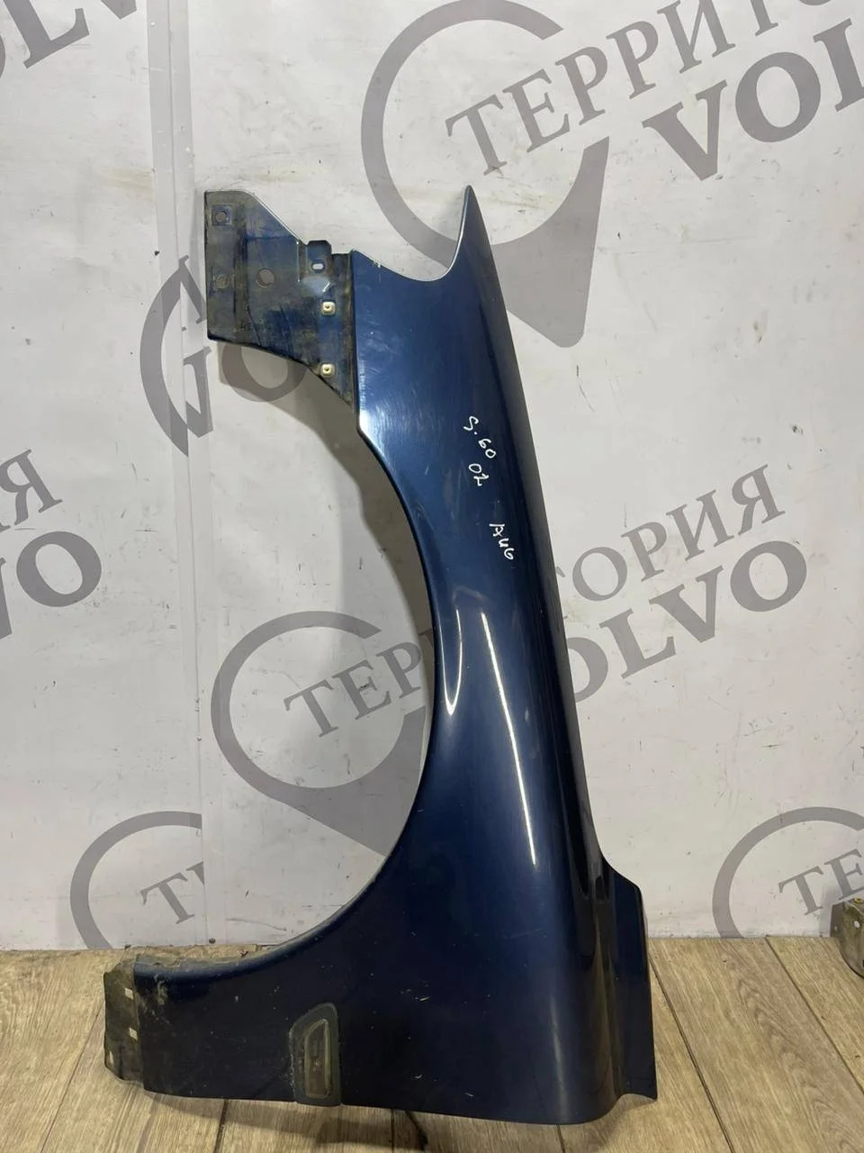Крыло переднее левое VOLVO S60 2000-2009