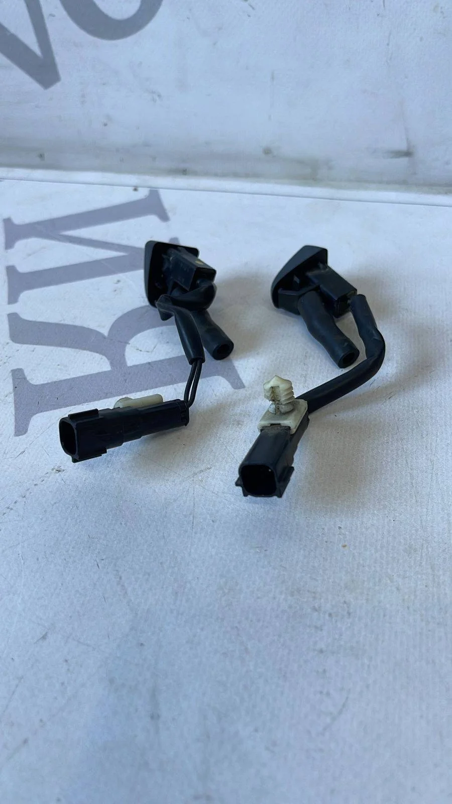 Форсунка омывателя лобового стекла VOLVO XC60 2009-2017