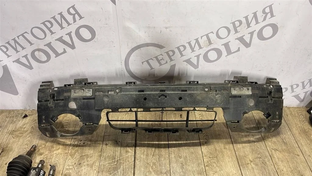 Усилитель переднего бампера VOLVO S60 2000-2004