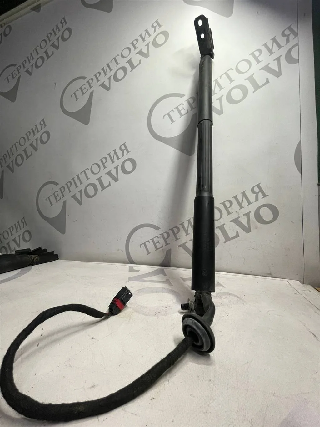 Привод крышки багажника VOLVO XC60 2009-2013