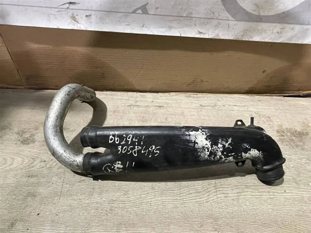 Патрубок интеркулера VOLVO XC90 2003-2014