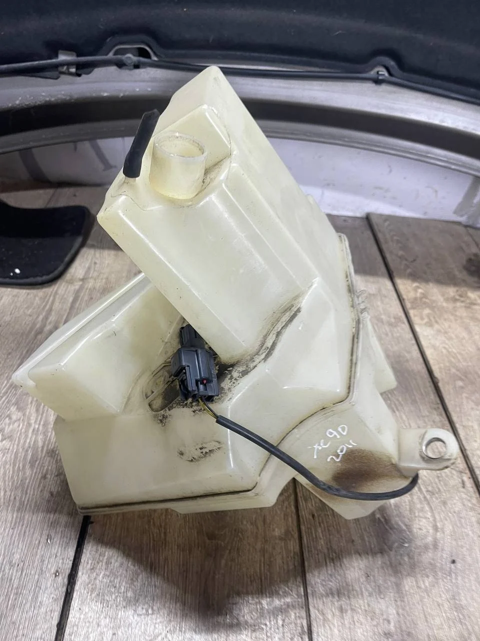 Бачок омывателя VOLVO XC90 2006-2014