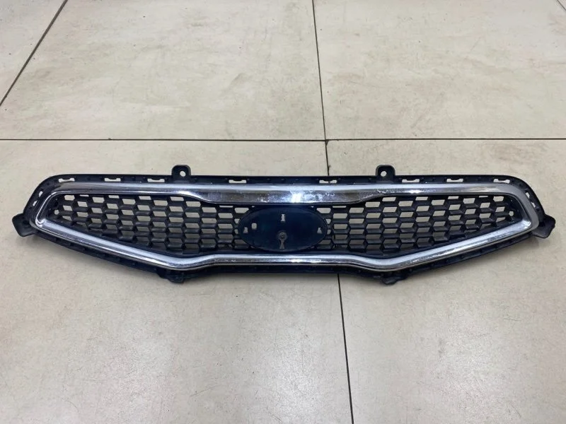 Решетка радиатора Kia Picanto 2 TA