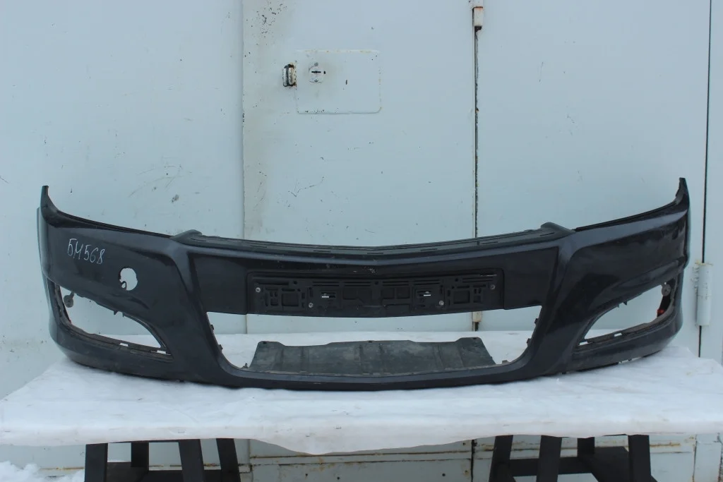 Бампер передний Opel Astra H 07- БМ568