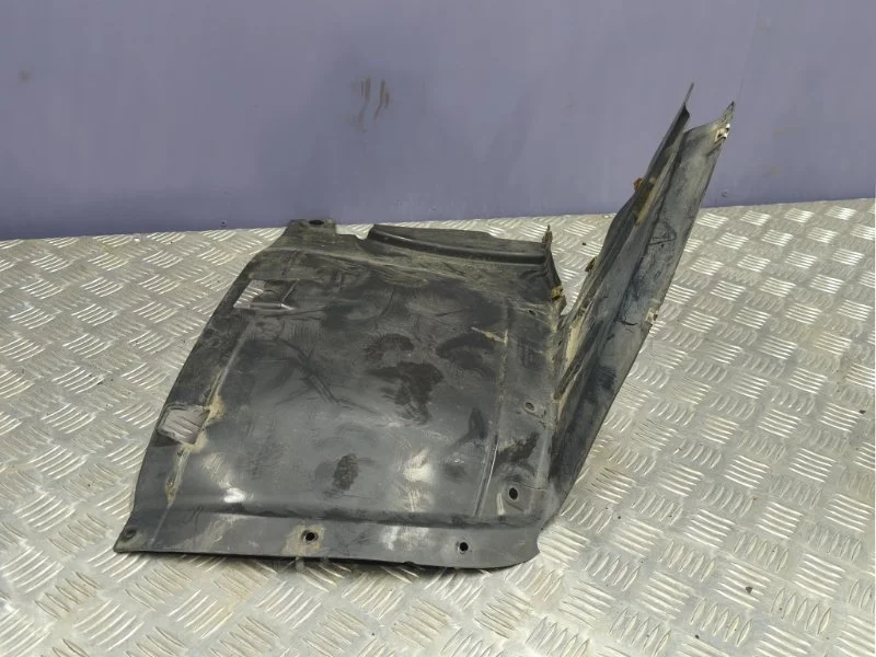 Подкрылок передний правый Audi A3 2008 8P0821192B 8P CCZ