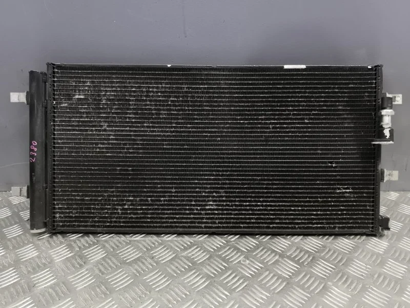 Радиатор кондиционера Audi A5 2012 8T0260403 8T CDN