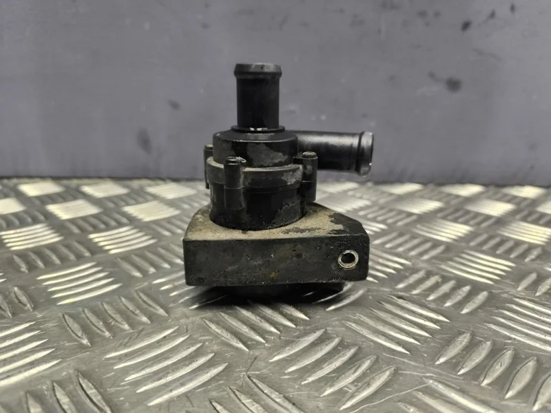 Помпа Audi A3 2008 1K0965561J 8P CCZ