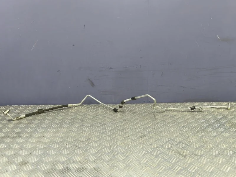 Трубка кондиционера Audi A5 2012 8T0260710F 8T CDN