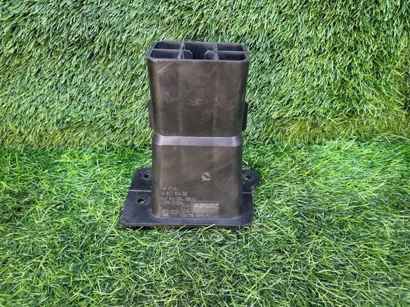 Кронштейн усилителя бампера Peugeot 3008 2013 9682791480 T84 EP6CDT, передний