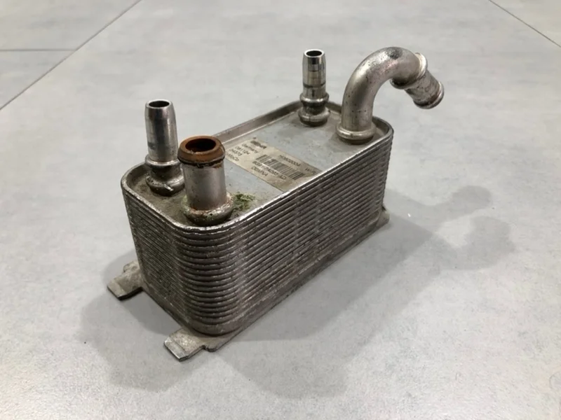 Радиатор (маслоохладитель) АКПП Volvo XC60 2012 30792231 D5244T16