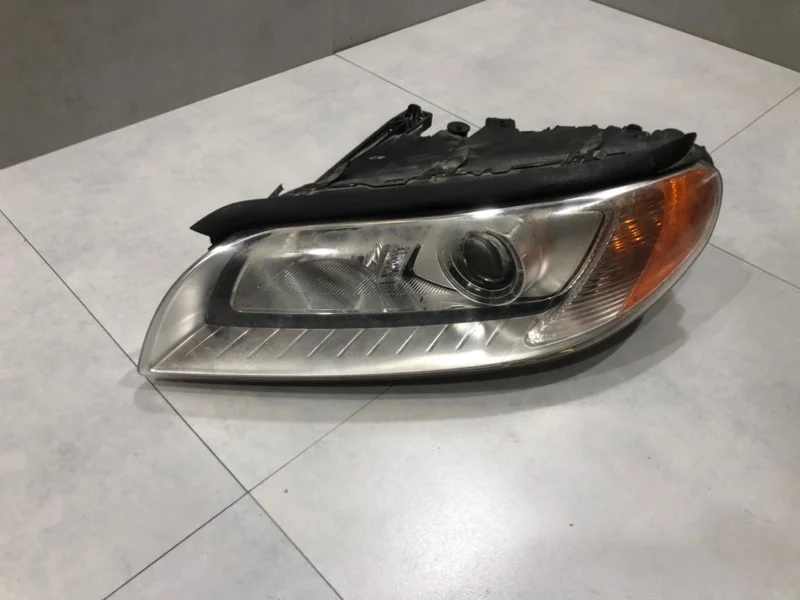 Фара ксеноновая Volvo S80 2008 31353540 AS B5254T, передняя левая