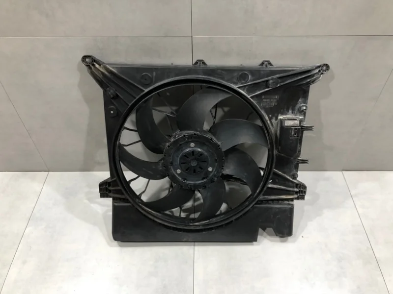 Вентилятор охлаждения радиатора Volvo XC90 2008 30612864