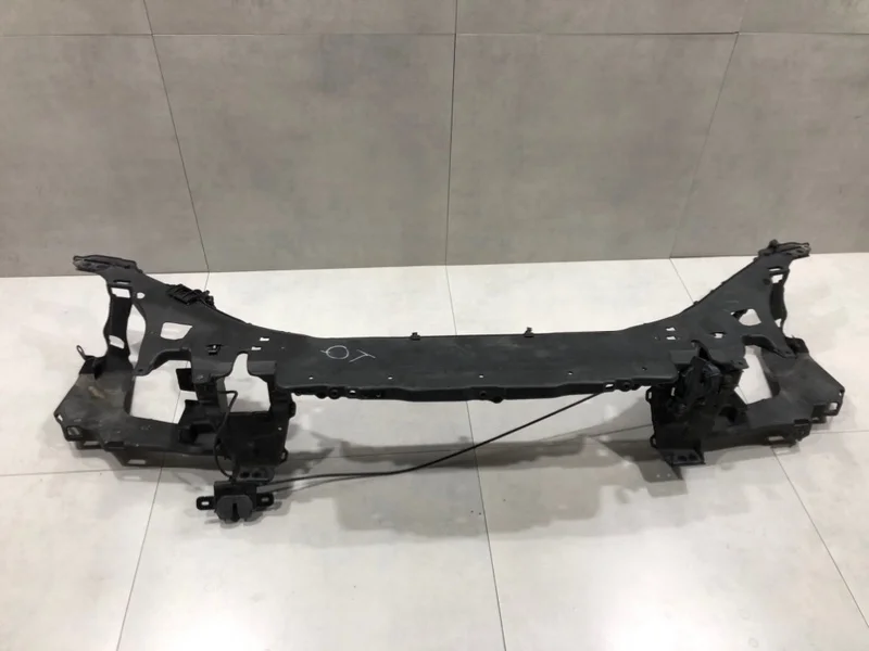 Панель передняя (телевизор) Volvo S60 2011 31283053