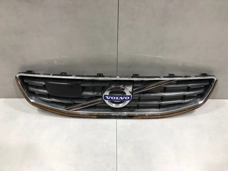 Решетка радиатора Volvo S60 2011 30795039