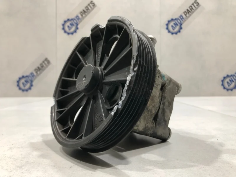 Насос гидроусилителя руля Volvo XC90 2004 8683377 B5254T2