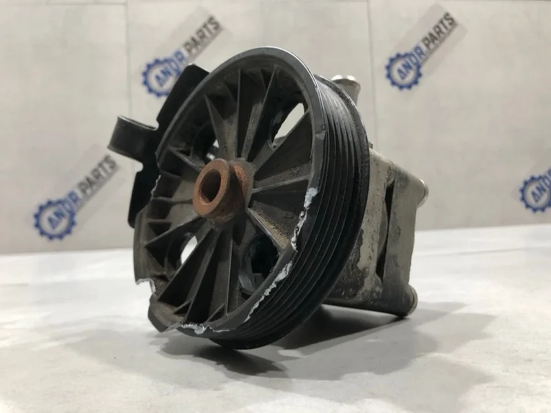 Насос гидроусилителя руля Volvo XC90 2008 30665098 B5254T2