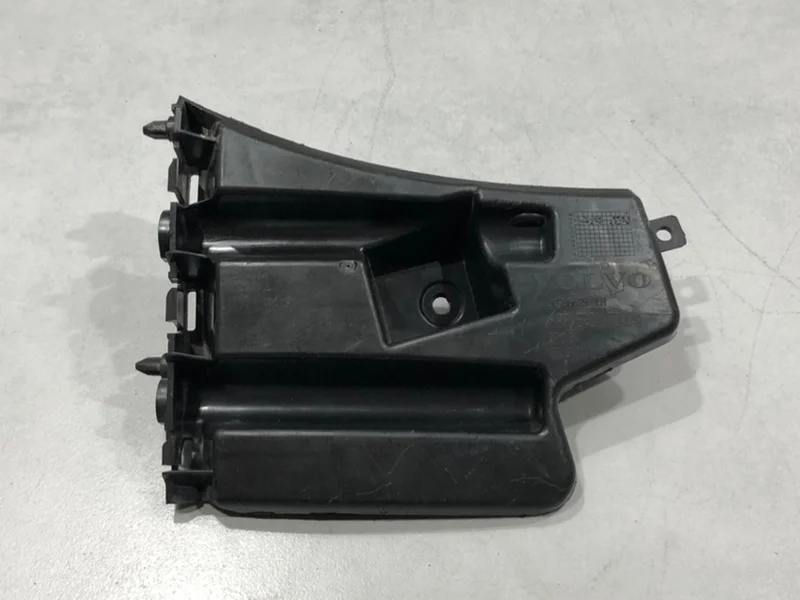 Крепление бампера Volvo S60 2011 30795048, переднее левое