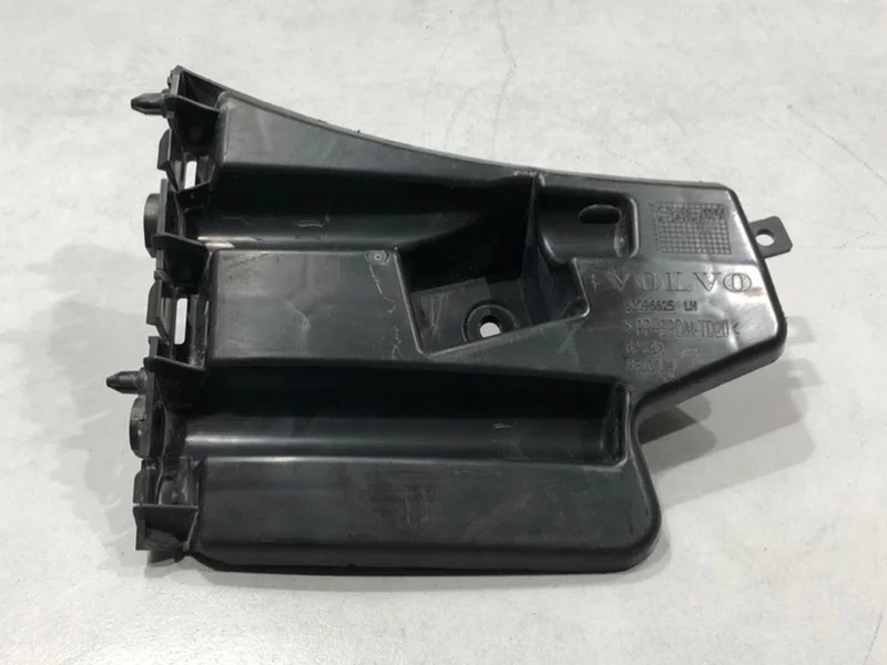 Крепление бампера Volvo S60 2010 30795048, переднее левое