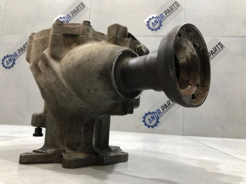 Коробка раздаточная Volvo XC90 2007 30700016 1 B8444S, передняя