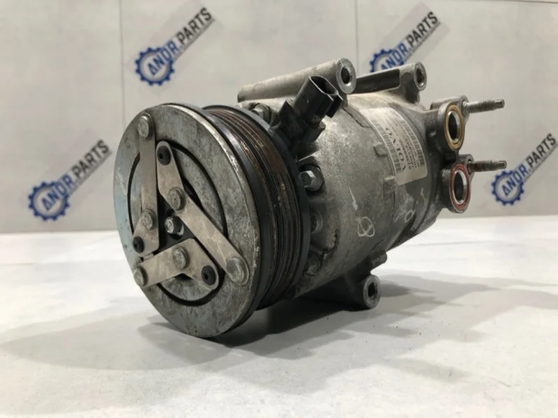 Компрессор кондиционера Volvo S60 2012 31369800 B4164T