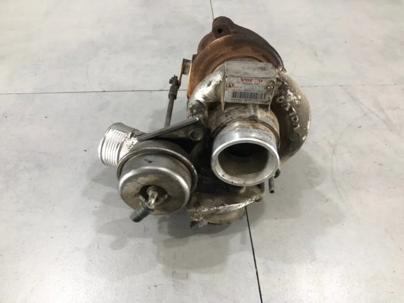 Турбина Volvo XC90 30650634 B5254T2